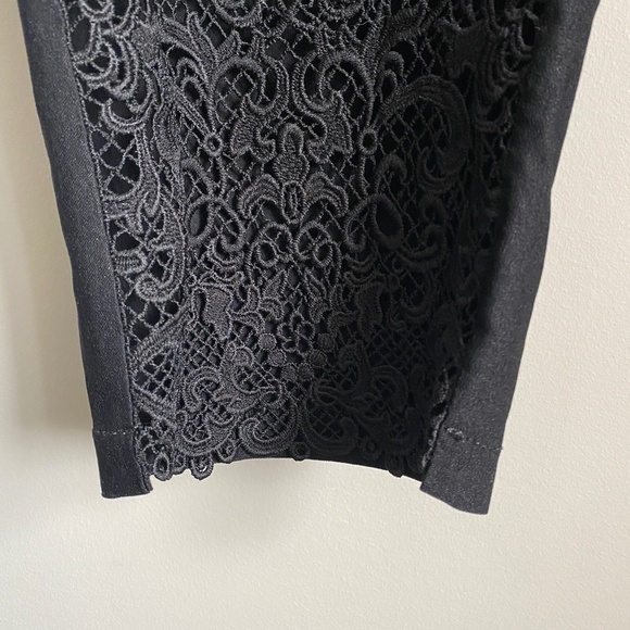 Moffi Women's Black Pull On Stretchy Capri‎ Pants with Lace Accents Size XXL - Picture 3 of 11